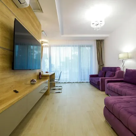 Purple Luxury On * Mamaia